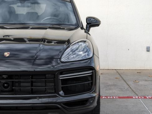 Used 2019 Porsche Cayenne Turbo image 55