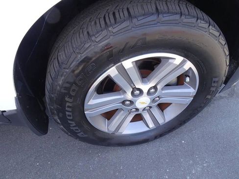 Used 2016 Chevrolet Traverse LT image 13