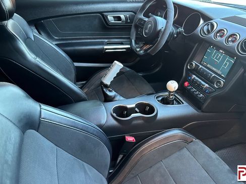 Used 2016 Ford Mustang Shelby GT350 w/ Technology Package RWD image 18