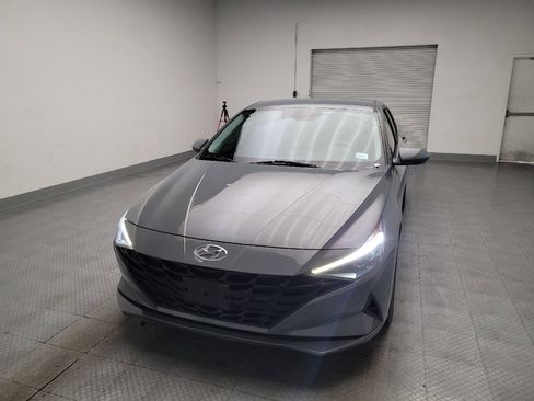 Used 2022 Hyundai Elantra SEL FWD image 15