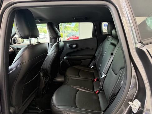 Used 2021 Jeep Compass Latitude w/ Driver Assistance Group FWD image 8