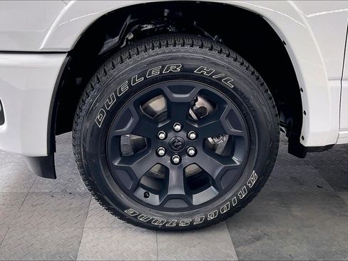 Used 2025 RAM 1500 Big Horn AWD/4WD image 8