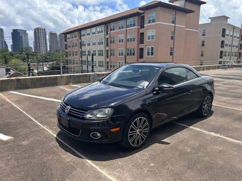 Used 2013 Volkswagen Eos FWD image 3