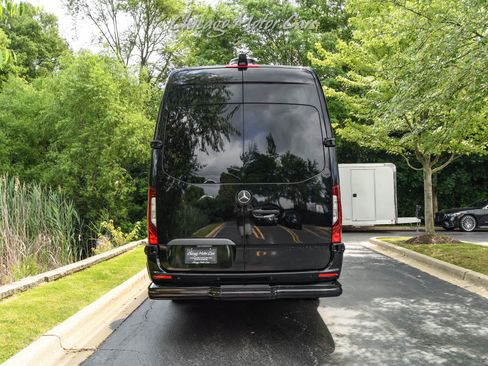 Used 2025 Mercedes-Benz Sprinter 3500 image 4