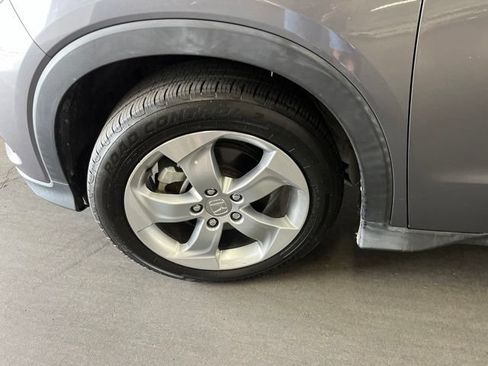 Used 2019 Honda HR-V LX image 31