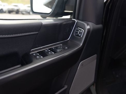 Used 2025 Ford F150 Lariat w/ Bed Utility Package AWD/4WD image 17