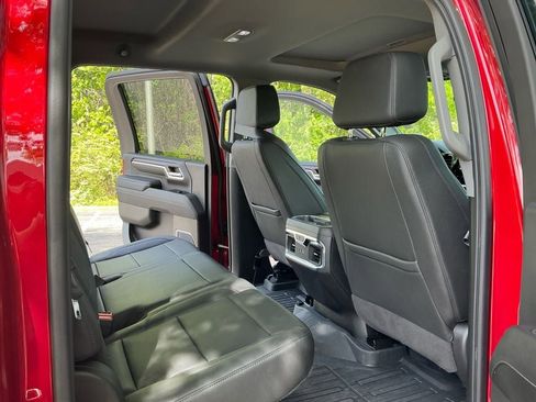 Used 2024 GMC Sierra 3500 SLT w/ SLT Premium Package image 22