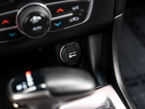Used 2019 Dodge Charger Scat Pack w/ Plus Group RWD image 25