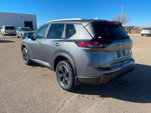 New 2026 Nissan Rogue SV w/ SV Premium Package image 4
