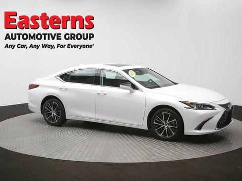 Used 2024 Lexus ES 250 w/ Premium Package image 50