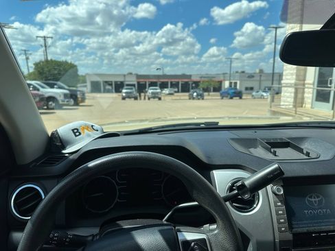 Used 2020 Toyota Tundra SR5 RWD image 15