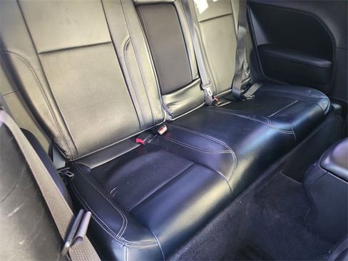 Used 2015 Dodge Challenger SXT w/ Driver Convenience Group image 24