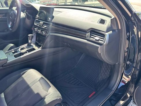 Used 2018 Honda Accord EX image 48