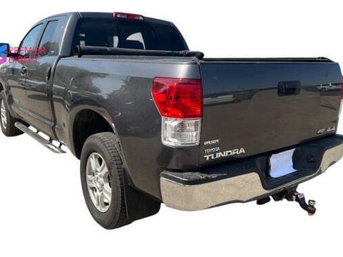 Used 2012 Toyota Tundra 4x4 Double Cab w/ SR5 Pkg image 3