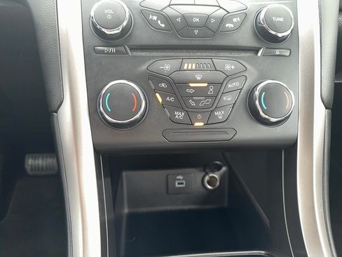 Used 2018 Ford Fusion S FWD image 21