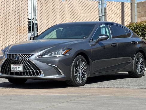 Certified 2025 Lexus ES 300h w/ Premium Package FWD image 8