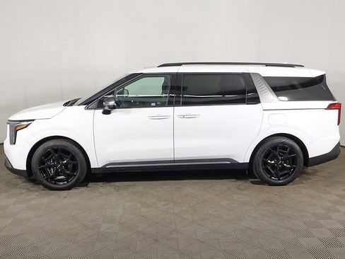 Used 2025 Kia Carnival SX Prestige FWD image 24