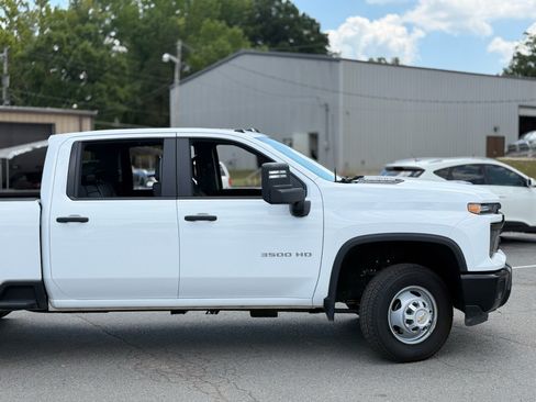 Used 2026 Chevrolet Silverado 3500 W/T AWD/4WD image 10