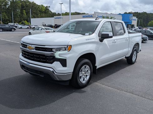 Used 2025 Chevrolet Silverado 1500 LT RWD image 7