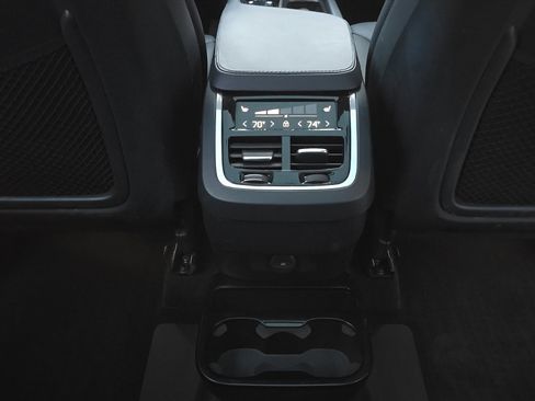 Certified 2024 Volvo XC90 B6 Plus w/ Protection Package Premier image 23