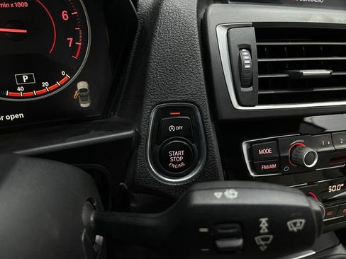 Used 2016 BMW M235i Convertible image 19