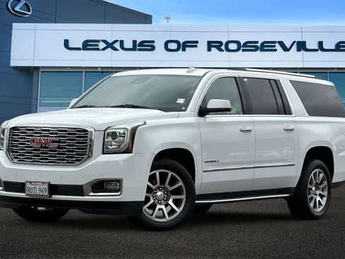 Used 2020 GMC Yukon XL Denali image 1