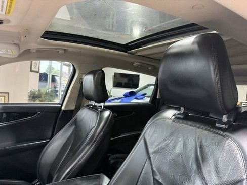 Used 2021 Lincoln Nautilus Reserve w/ Monochromatic Package image 23