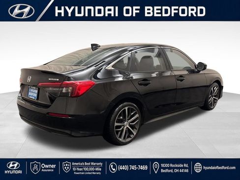Used 2022 Honda Civic Touring image 8