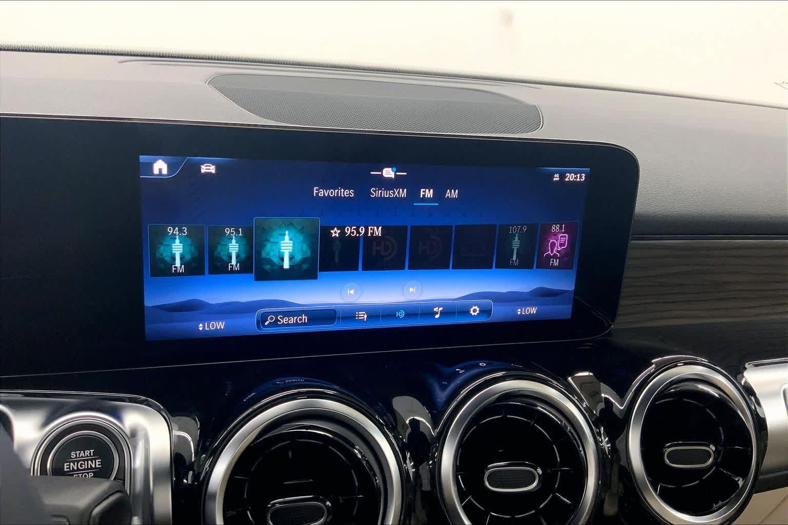 Used 2026 Mercedes-Benz GLB 250 image 23