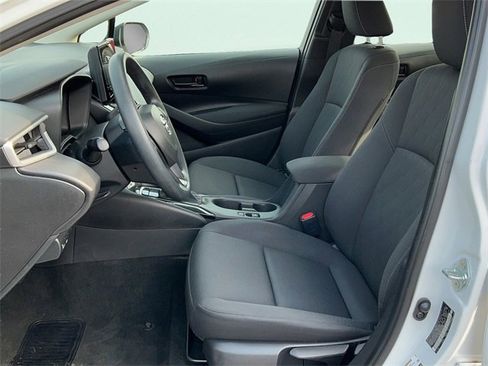 Used 2024 Toyota Corolla LE image 13