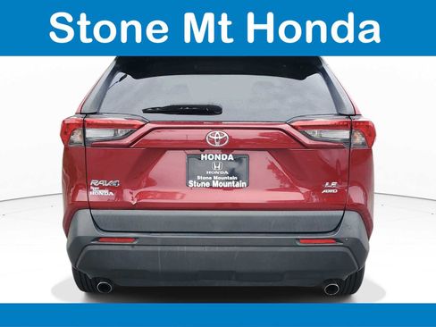Used 2020 Toyota RAV4 LE AWD/4WD image 5
