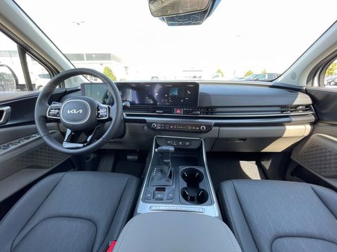 New 2026 Kia Carnival LXS image 29