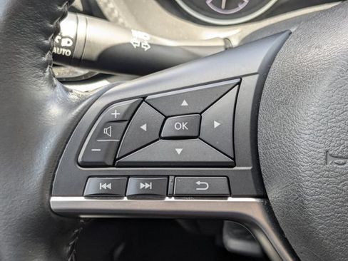 Used 2022 Nissan Sentra SV FWD image 25