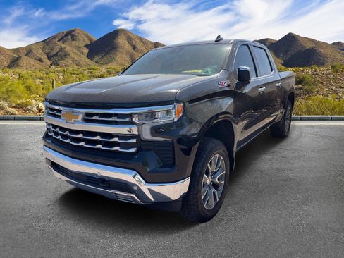 Used 2023 Chevrolet Silverado 1500 LTZ AWD/4WD image 13
