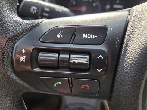 Used 2018 Kia Sorento FWD image 16