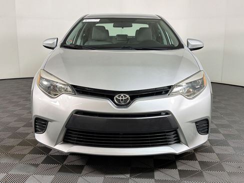 Used 2015 Toyota Corolla LE FWD image 5