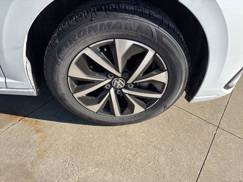 Used 2025 Volkswagen Jetta S image 10