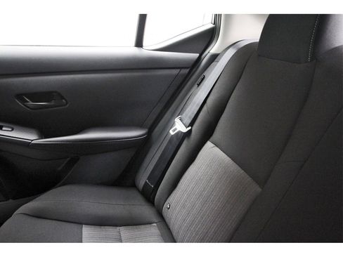 Used 2025 Nissan Sentra SV w/ All-Weather Package image 9