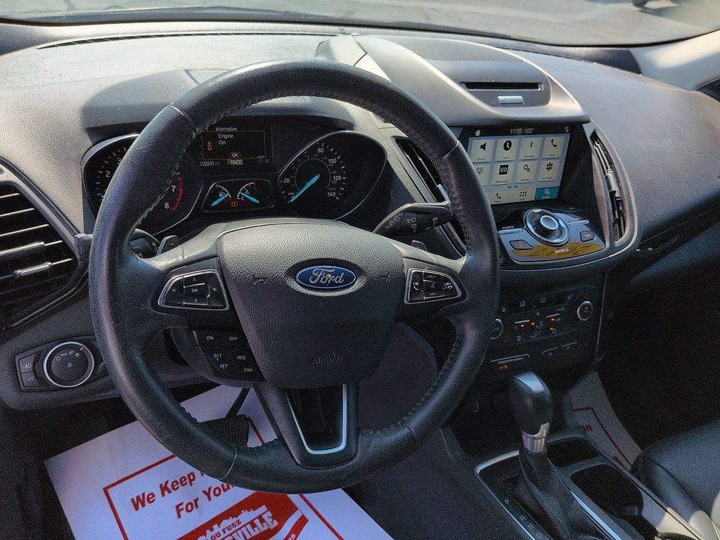 Used 2017 Ford Escape Titanium FWD image 9