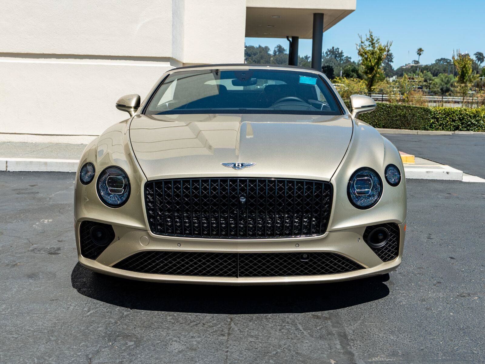 Used 2024 Bentley Continental GT V8 AWD/4WD image 29