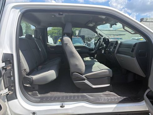 Used 2018 Ford F250 XL w/ Power Equipment Group AWD/4WD image 16