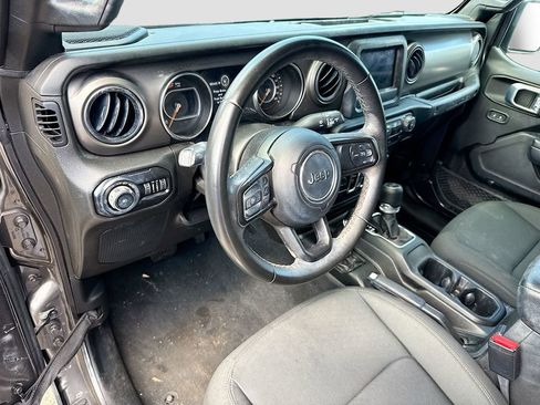 Used 2022 Jeep Wrangler Unlimited Sport AWD/4WD image 10