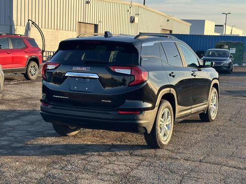 Certified 2023 GMC Terrain SLE w/ Driver Convenience Package image 4
