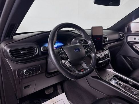Certified 2022 Ford Explorer ST w/ Equipment Group 401A image 9
