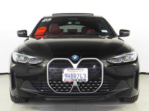 Used 2023 BMW i4 eDrive35 RWD image 3