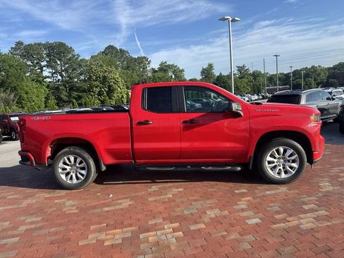 Used 2020 Chevrolet Silverado 1500 Custom w/ Custom Value Package AWD/4WD image 16