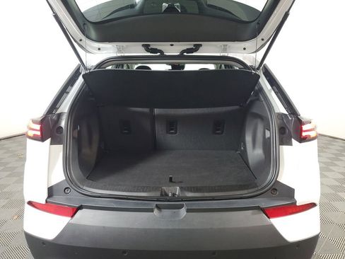 Used 2023 Chevrolet Bolt EUV Premier w/ Redline Edition image 10