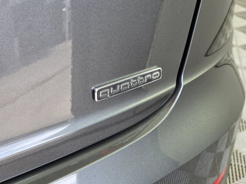 Used 2023 Audi Q8 Prestige AWD/4WD image 44