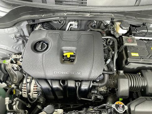 Used 2023 Kia Soul LX w/ Option Group 015 FWD image 9