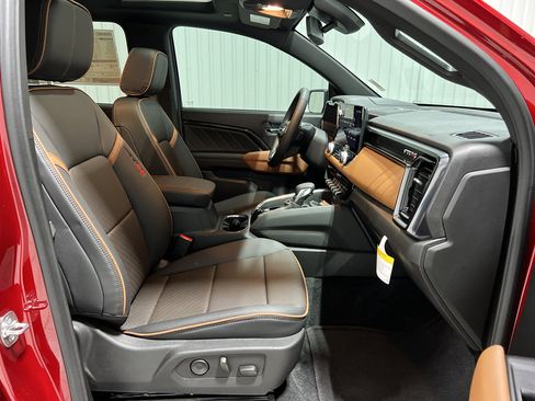 New 2025 GMC Canyon AT4 w/ Technology Plus Package image 27